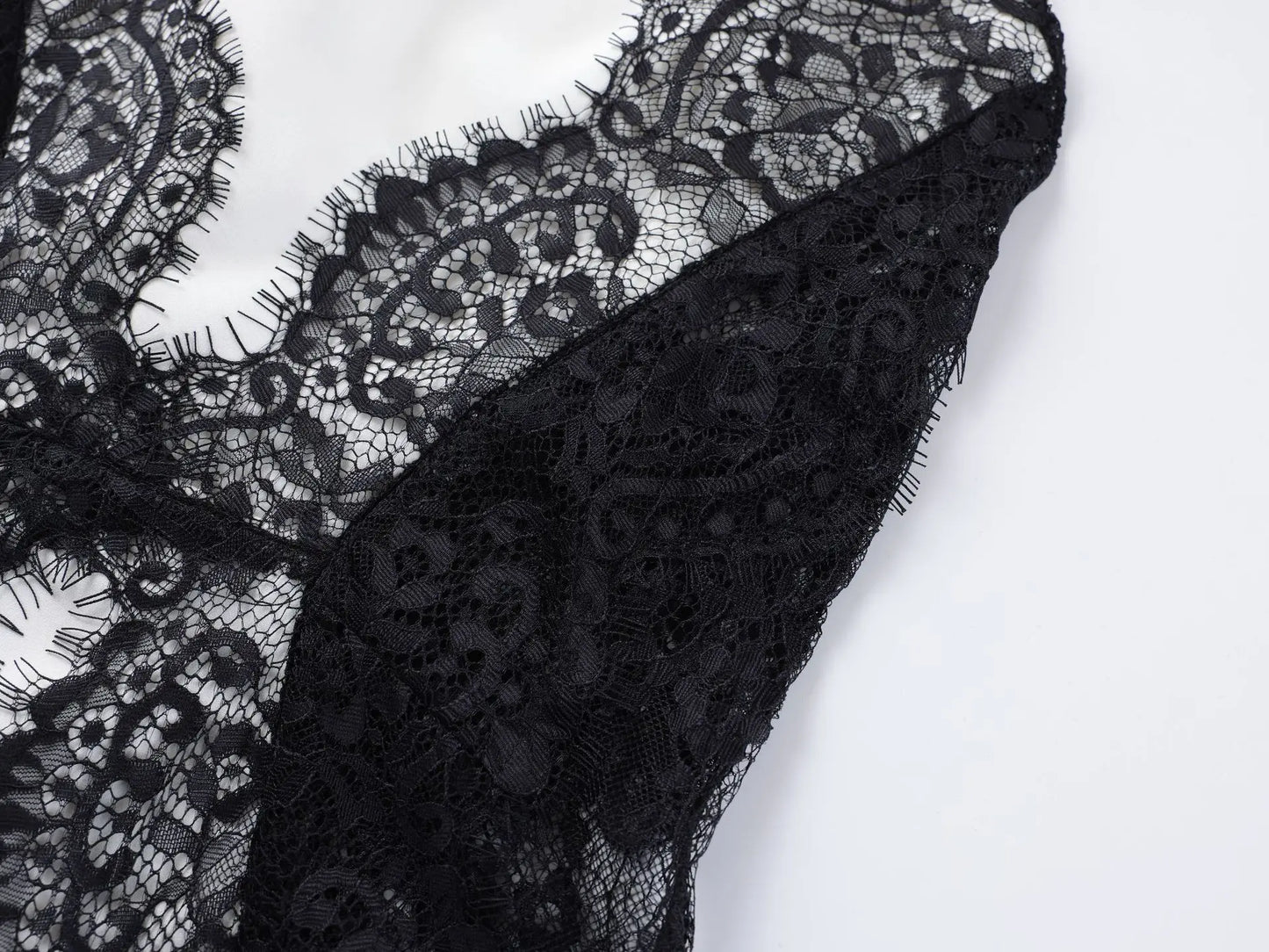 Elegant Black Lace Patchwork Halter Maxi Dress Women Sleeveless Hollow Out Backless Slim Long Dress Evening Gowns Party Vestidos
